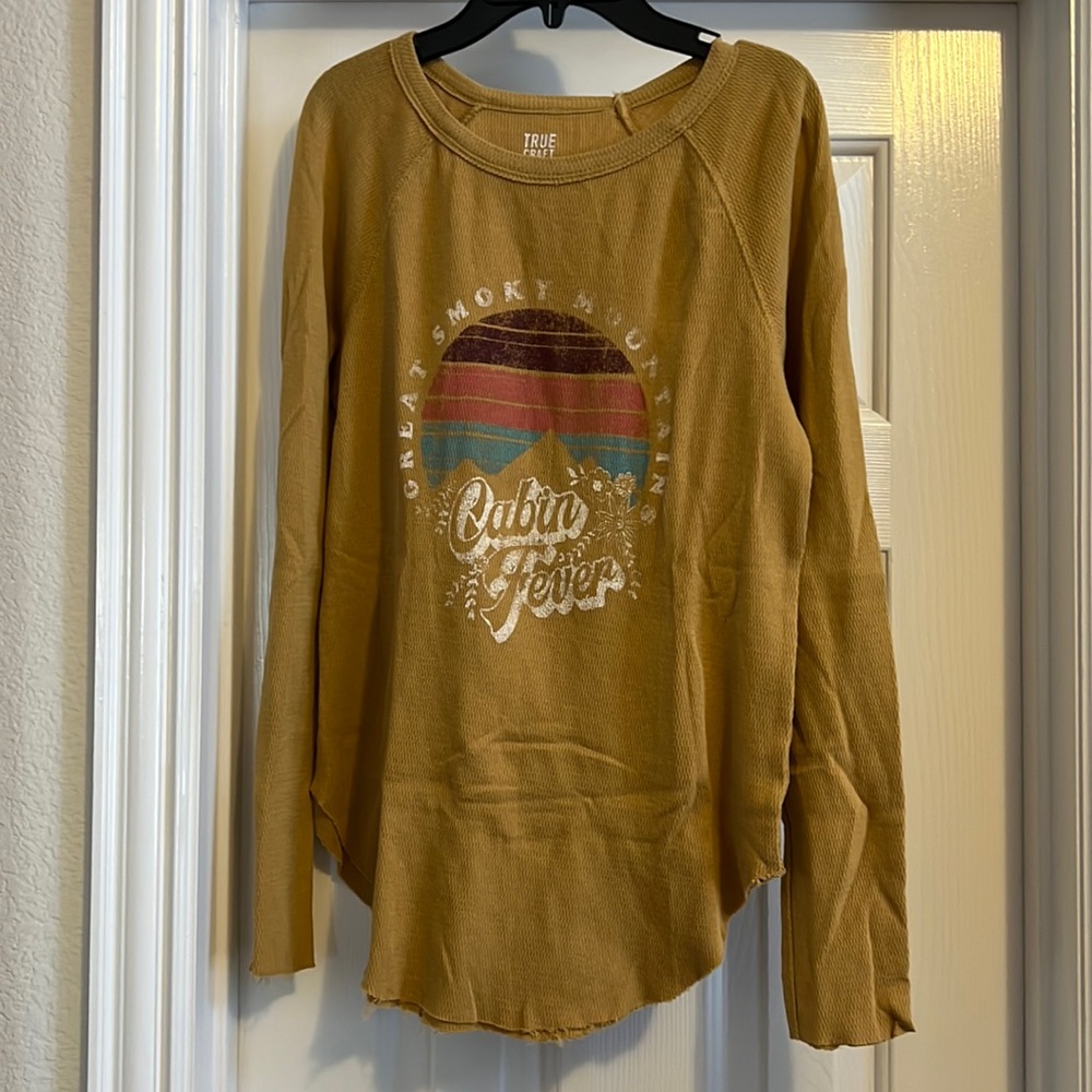 Junior True Craft mustard print shirt, Size XS NWT